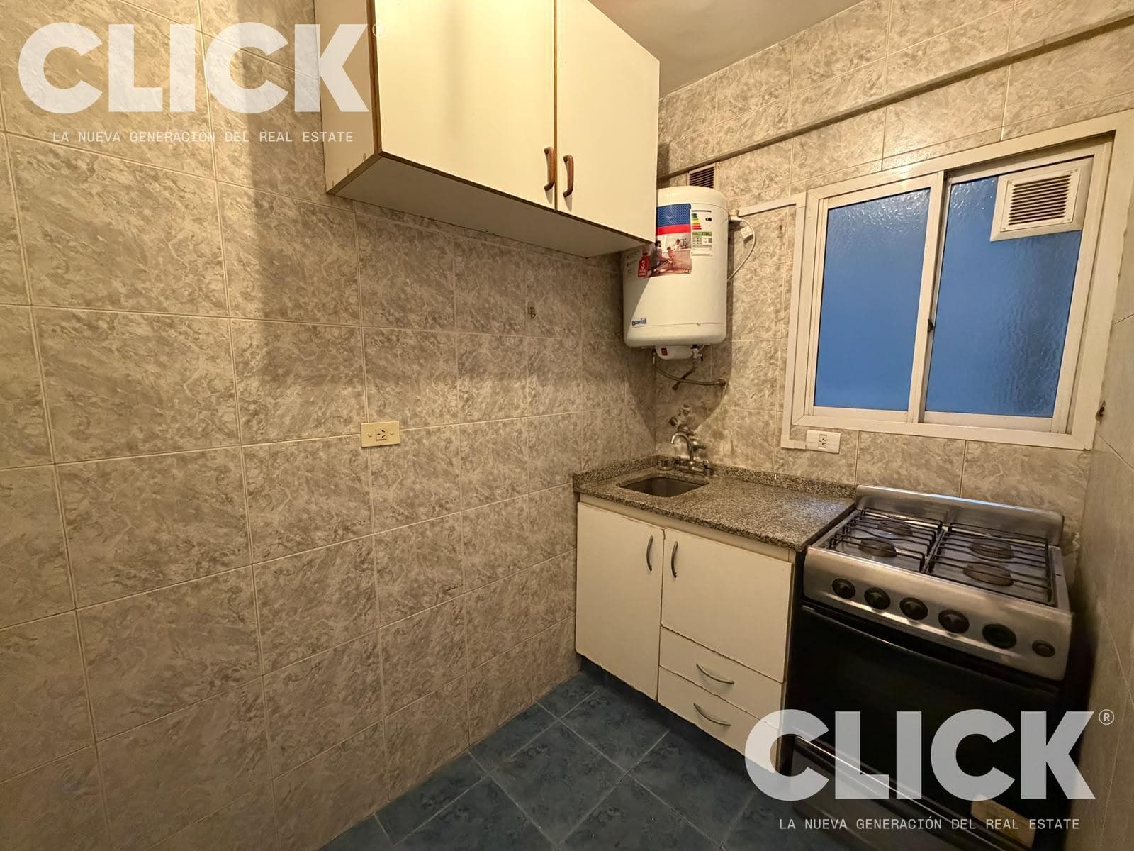For Sale - 2 Rooms - Separate Kitchen - Recoleta