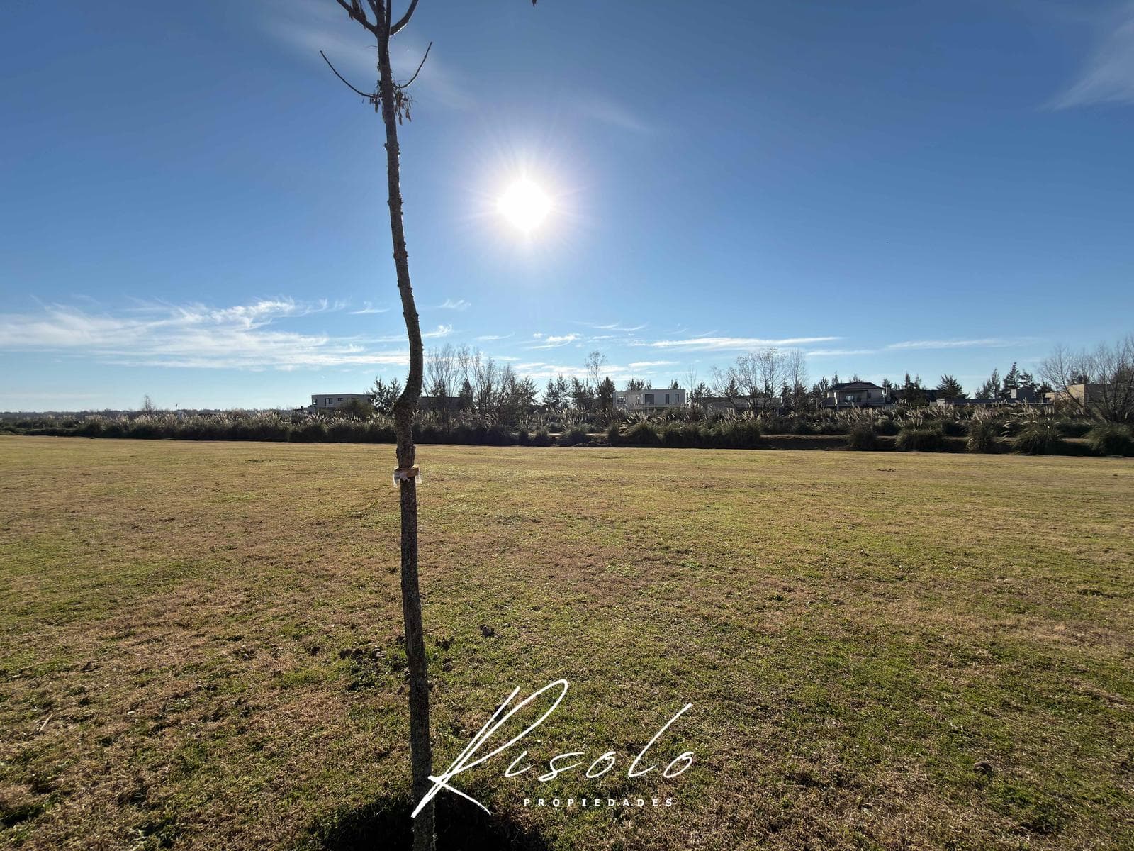 Lot for Sale in the El Naudir Gated Community, Escobar. Schools, Shell, Jumbo