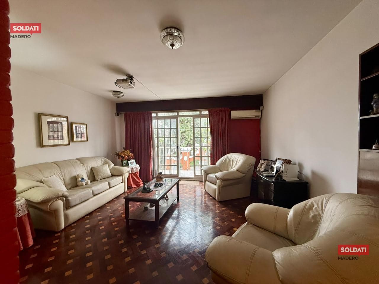 For Sale: 4-room apartment with two bathrooms, barbecue area, and terrace in Barracas