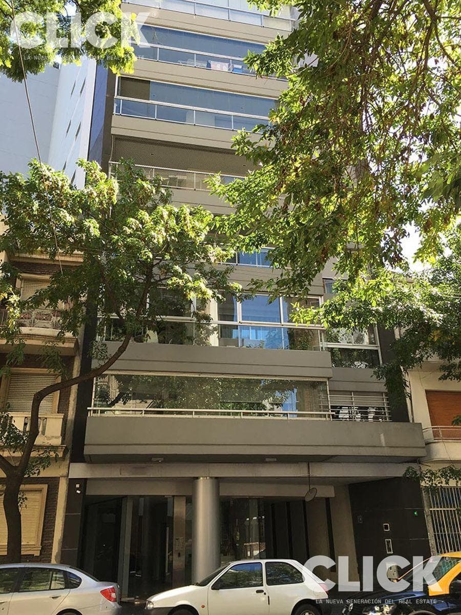 FOR SALE - 4-ROOM APARTMENT - LAUNDRY ROOM - STAFF QUARTERS - 2 PARKING SPACES - AMENITIES - PALERMO
