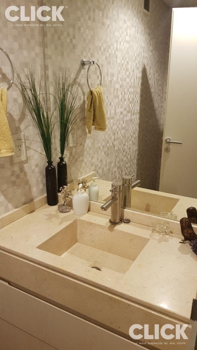 FOR SALE - 4-ROOM APARTMENT - LAUNDRY ROOM - STAFF QUARTERS - 2 PARKING SPACES - AMENITIES - PALERMO