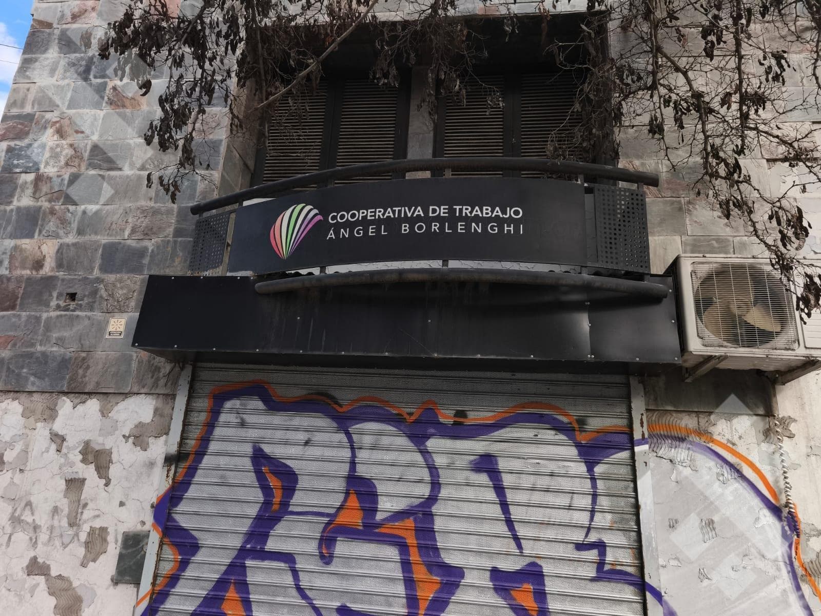 FOR SALE: 700 m² Lot Suitable for Development - Downtown Neuquén