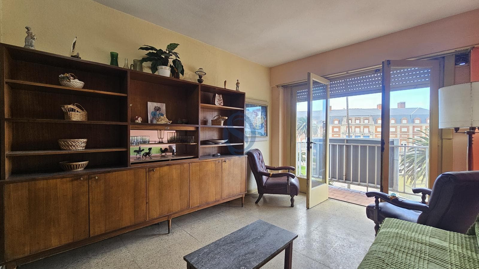 For Sale - Three-room apartment with a balcony and an unobstructed view - Buenos Airas 1949