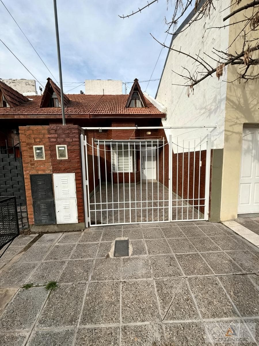 DUPLEX FOR RENT - TWO BEDROOMS - SANTA GENOVEVA