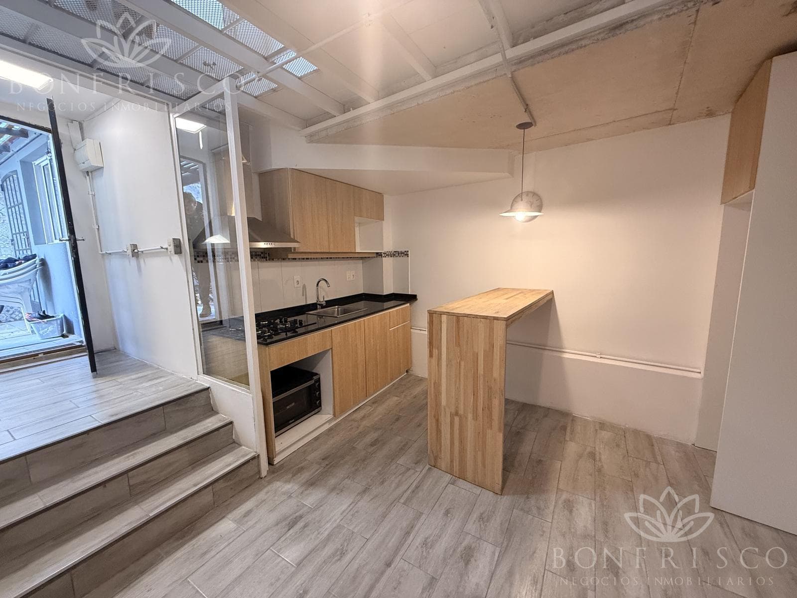 1-Bedroom Apartment