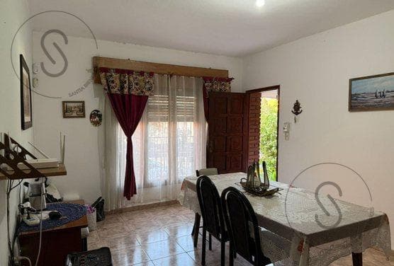 House for Sale: 4 Bedrooms, San Martin, Patio