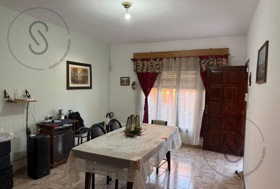 House for Sale: 4 Bedrooms, San Martin, Patio