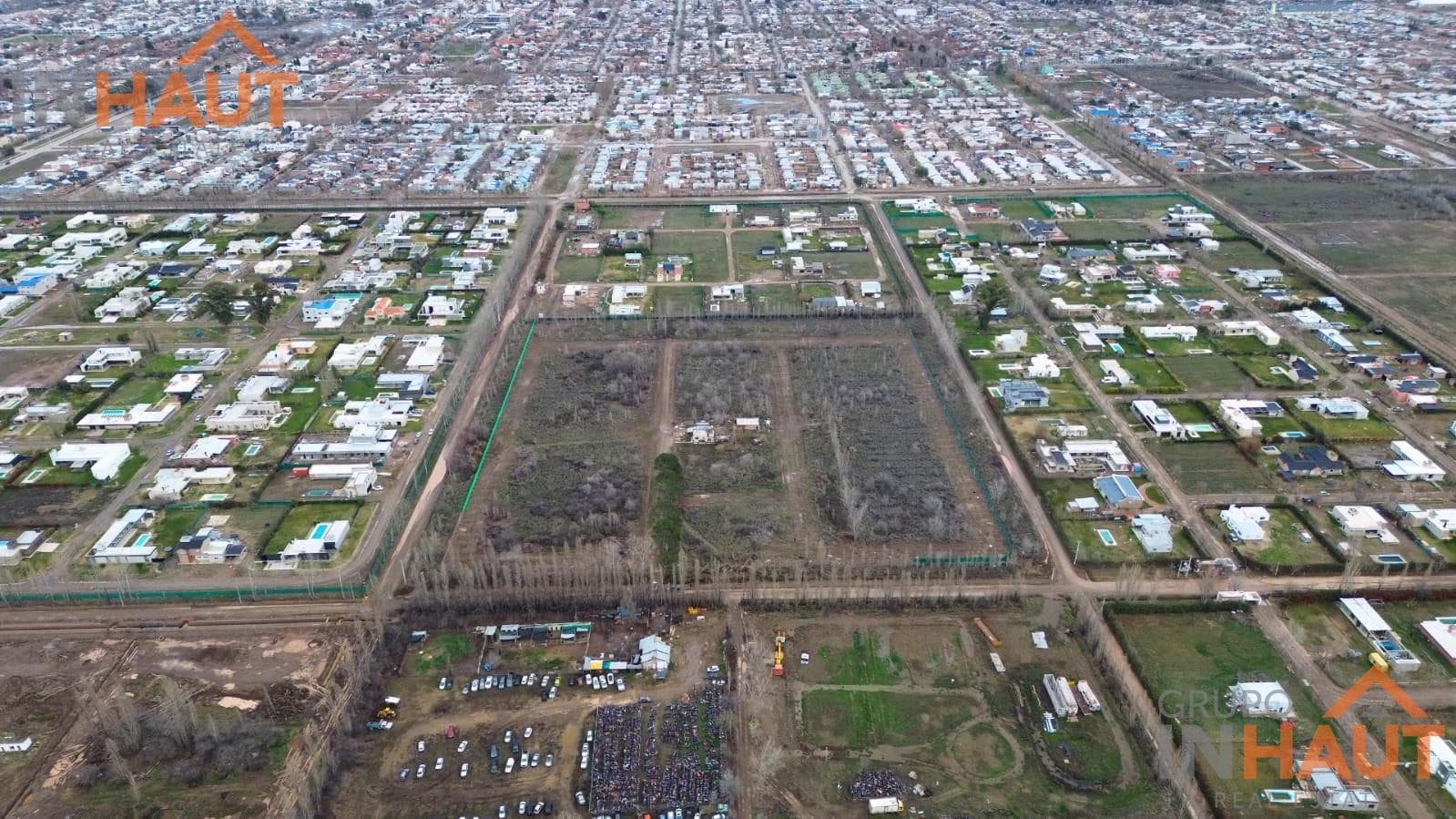Lots for Sale in a Gated Community