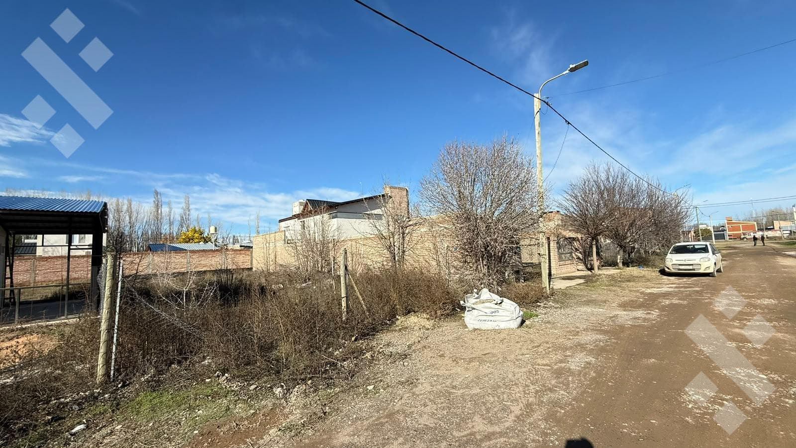 Land in Plottier