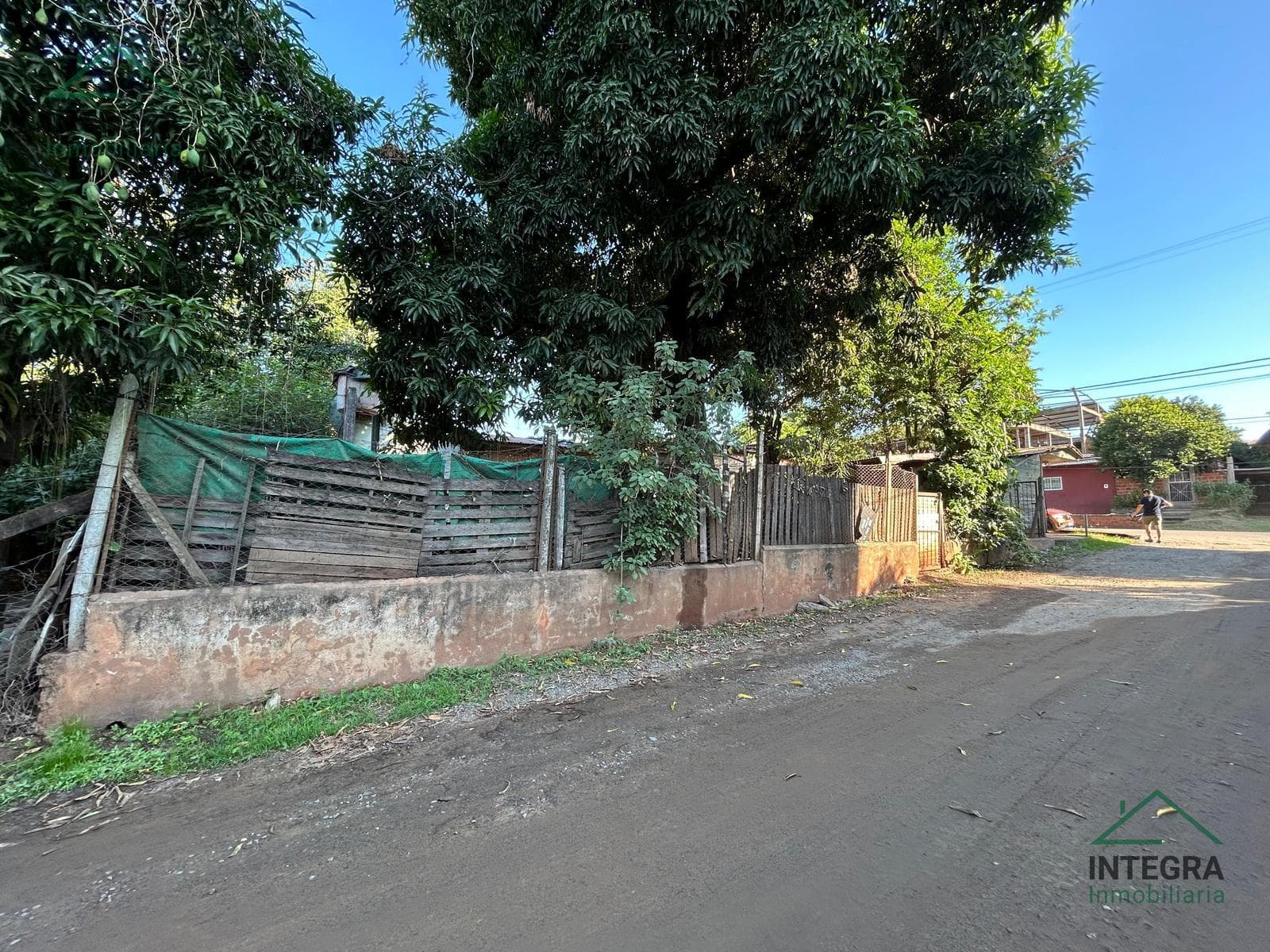 Lot for sale, measuring 15 × 30 m (450 m²)