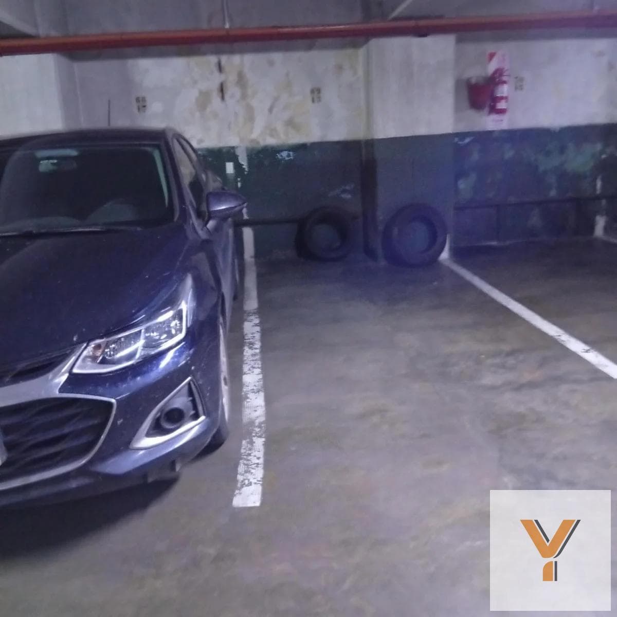 Garage for Sale - - 10 meters - San Nicolás