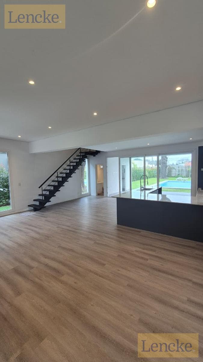 House in the Villa Elvira gated community