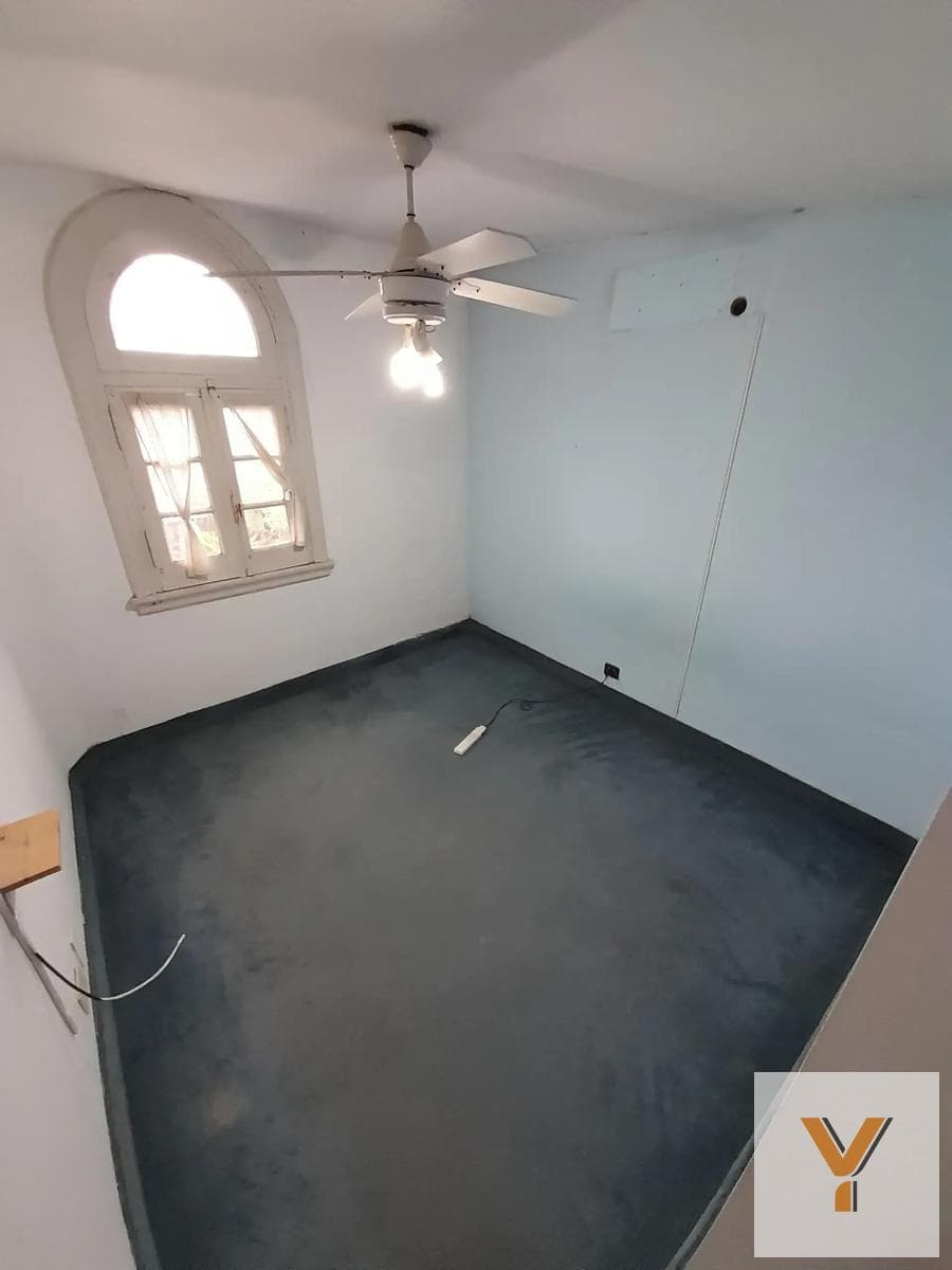House for Sale - 4 Bedrooms, 2 Bathrooms - 232 m - San Fernando
