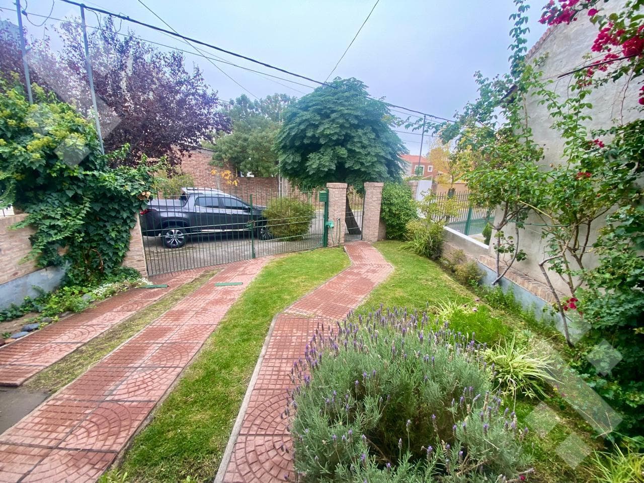 House for Sale: 2 Bedrooms with Patio - Santa Genoveva Neighborhood - Neuquén City