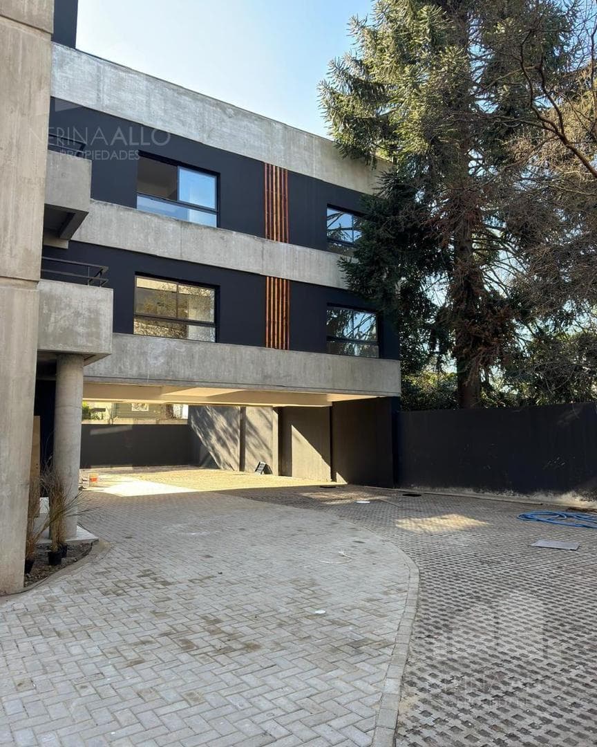 3-Bedroom Apartment for Rent with Garage in Ituzaingo Norte