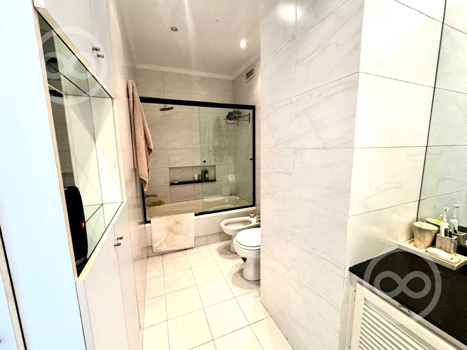 Piso en venta Retiro Recoleta Altisimo 3 dormitorios Cochera Amenities