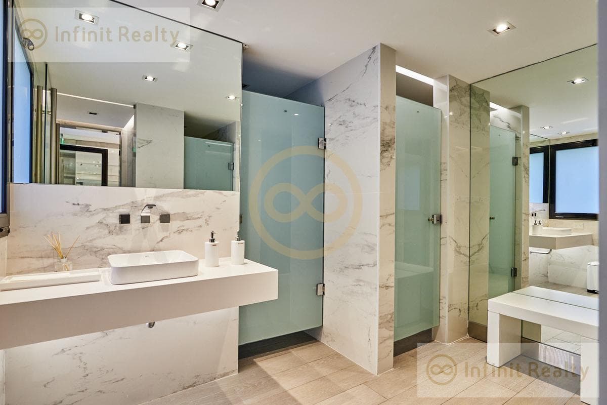 Departamento en venta Retiro Recoleta 3/4 dormitorios en suite 2 cocheras Altisimo Pileta