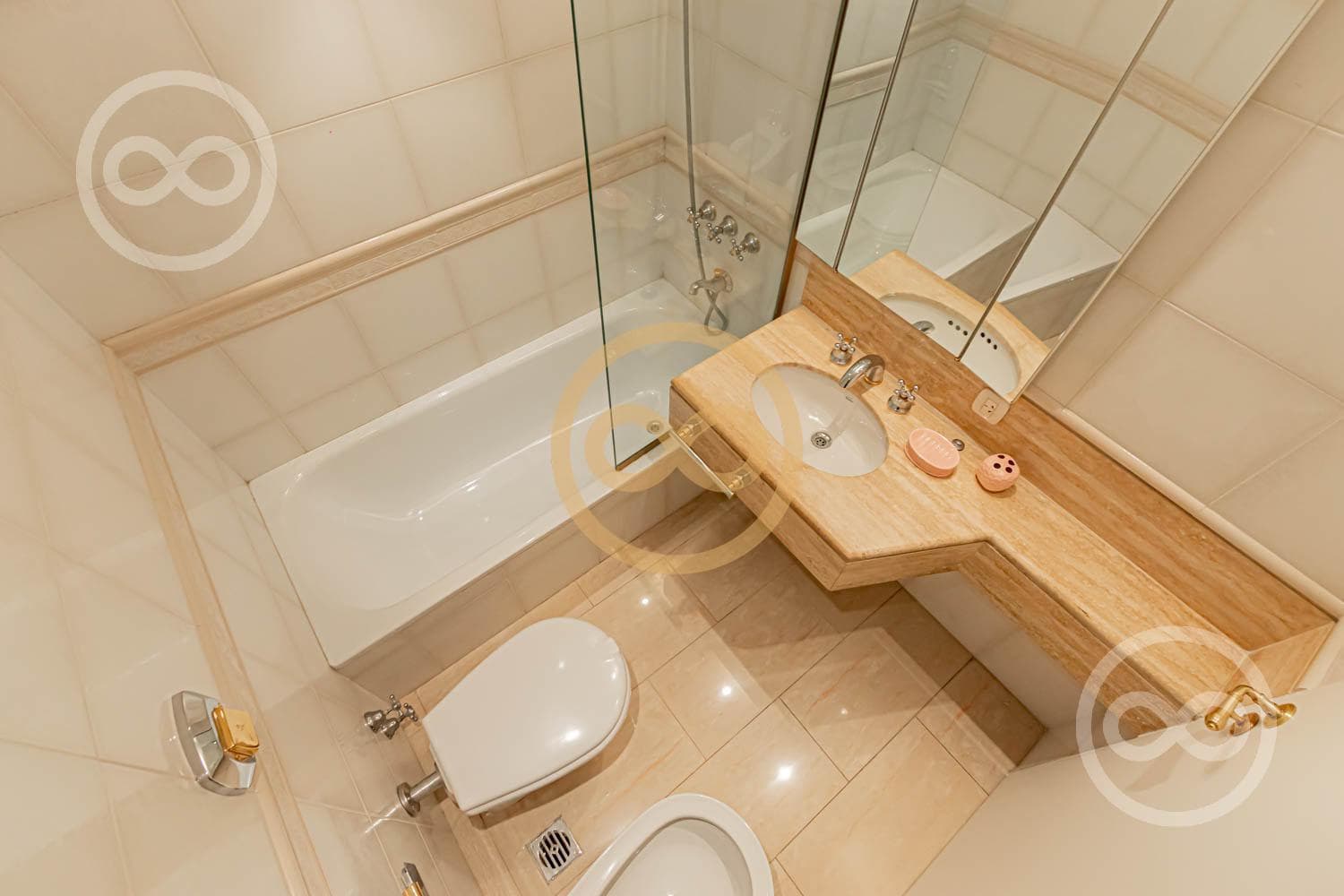 Departamento en venta Retiro Recoleta 3/4 dormitorios en suite 2 cocheras Altisimo Pileta