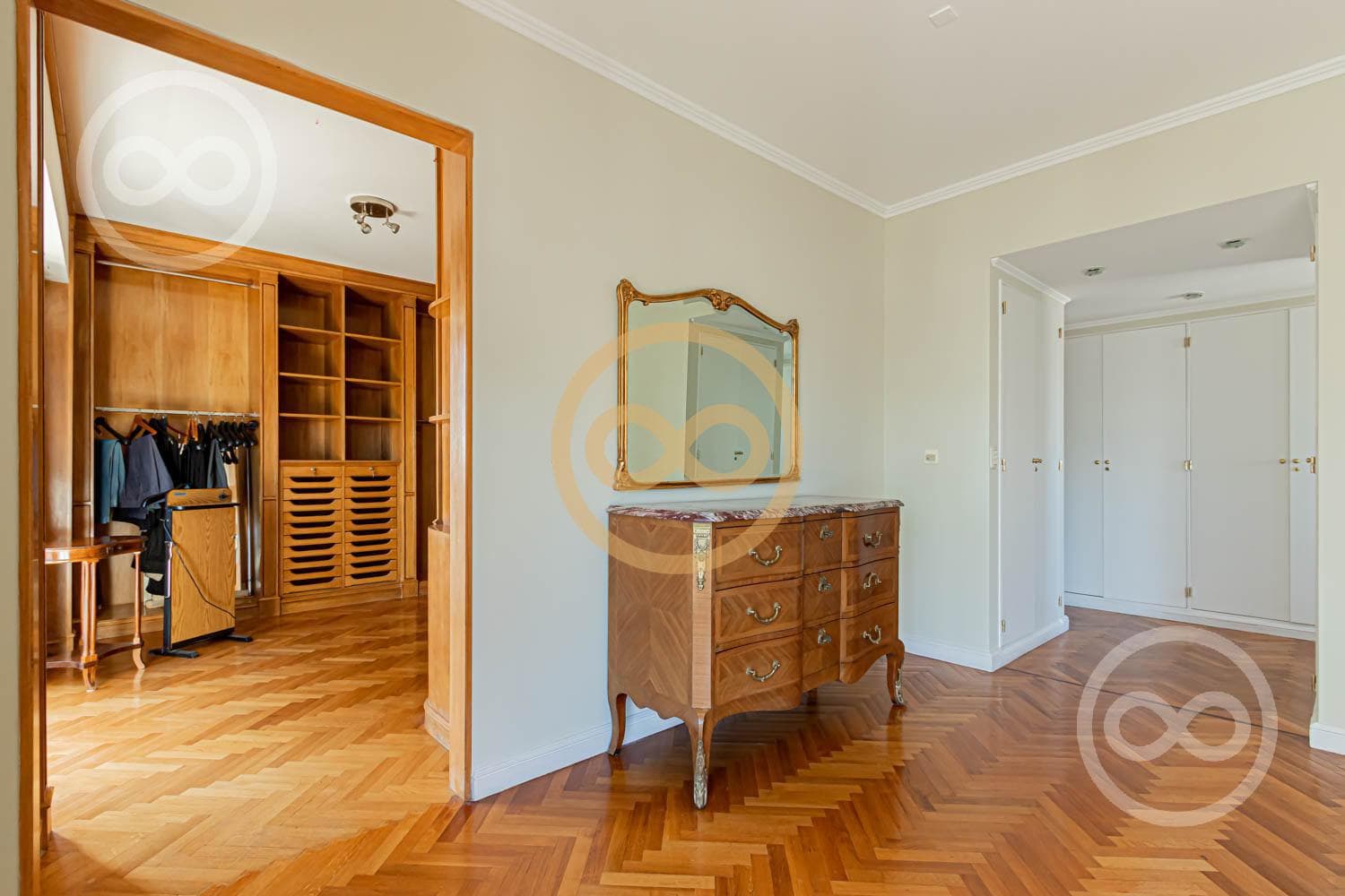Departamento en venta Retiro Recoleta 3/4 dormitorios en suite 2 cocheras Altisimo Pileta