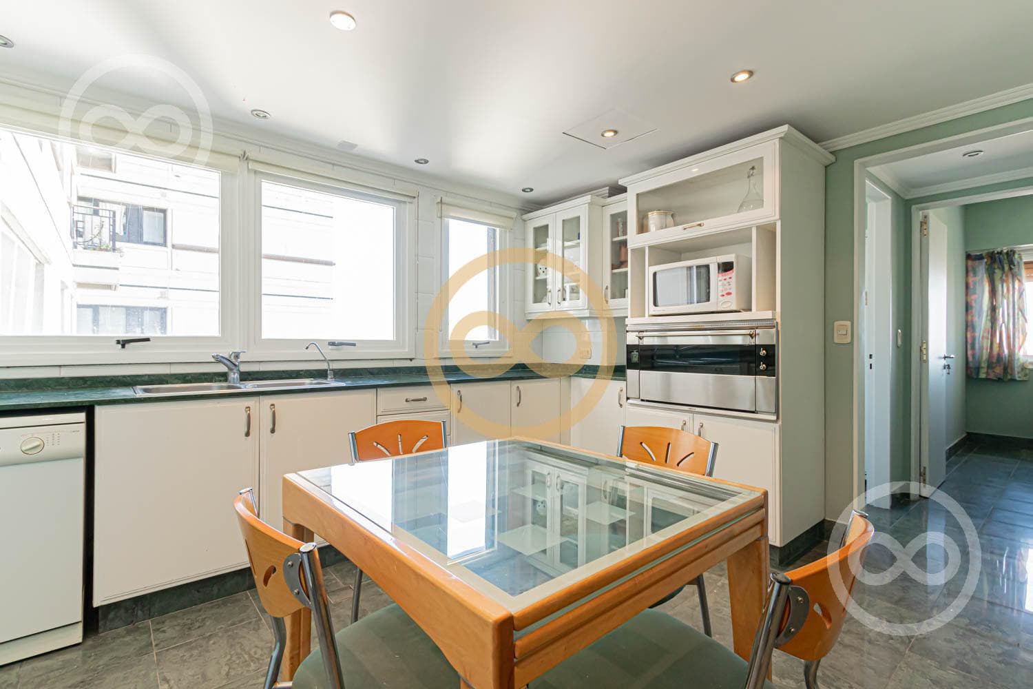 Departamento en venta Retiro Recoleta 3/4 dormitorios en suite 2 cocheras Altisimo Pileta