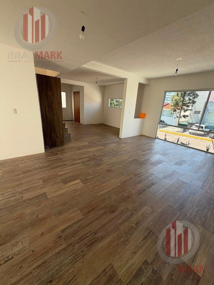 House for Sale in Ocre Bosque Esmeralda