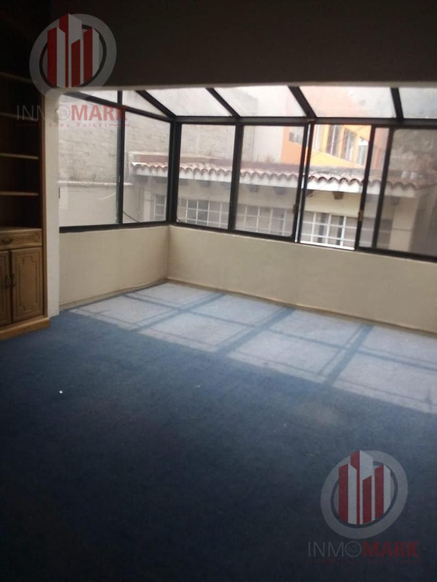 House for Sale in Narvarte Poniente, in Need of Renovation