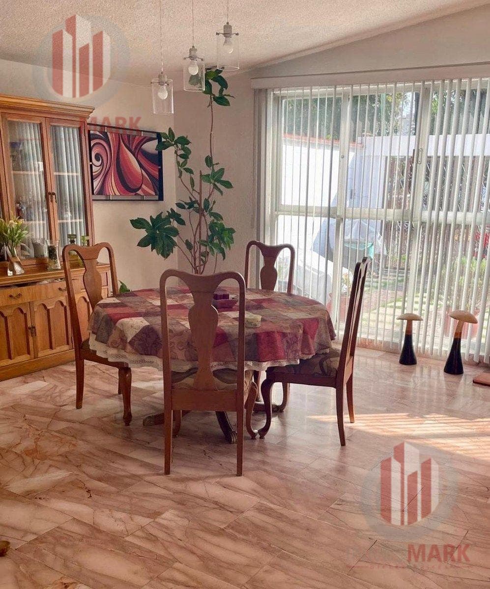 House with Apartment for Sale in Izcalli del Bosque, Naucalpan