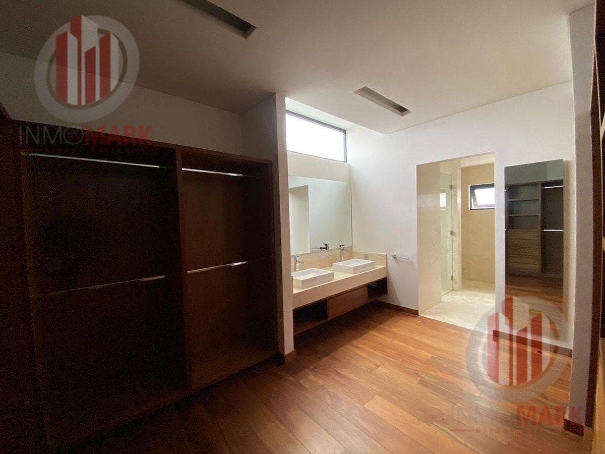 Apartment for Rent in Arboro Bosque Esmeralda