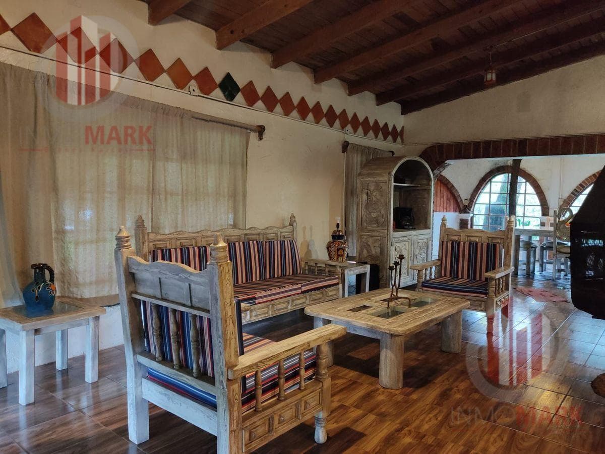 House for Sale, 30 Minutes from Valle de Bravo