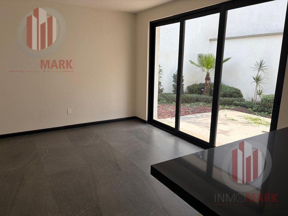 Spectacular Residence for Sale in Loma de Vallescondido