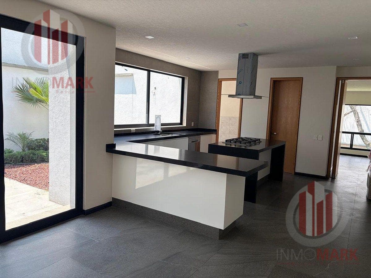 Spectacular Residence for Sale in Loma de Vallescondido
