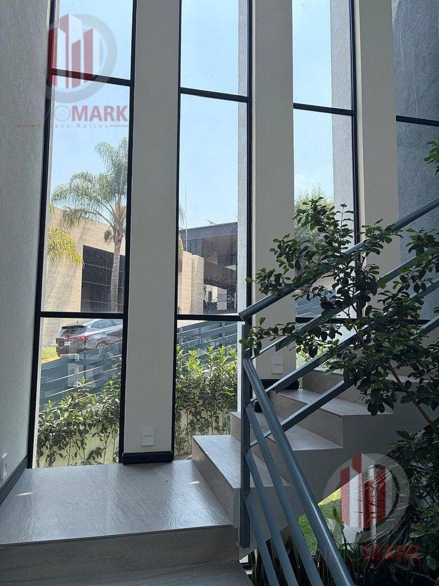 Spectacular Residence for Sale in Loma de Vallescondido