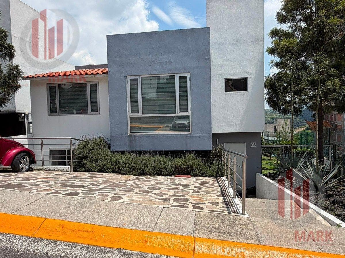 House for Sale in Ocre Bosque Esmeralda, Atizapán