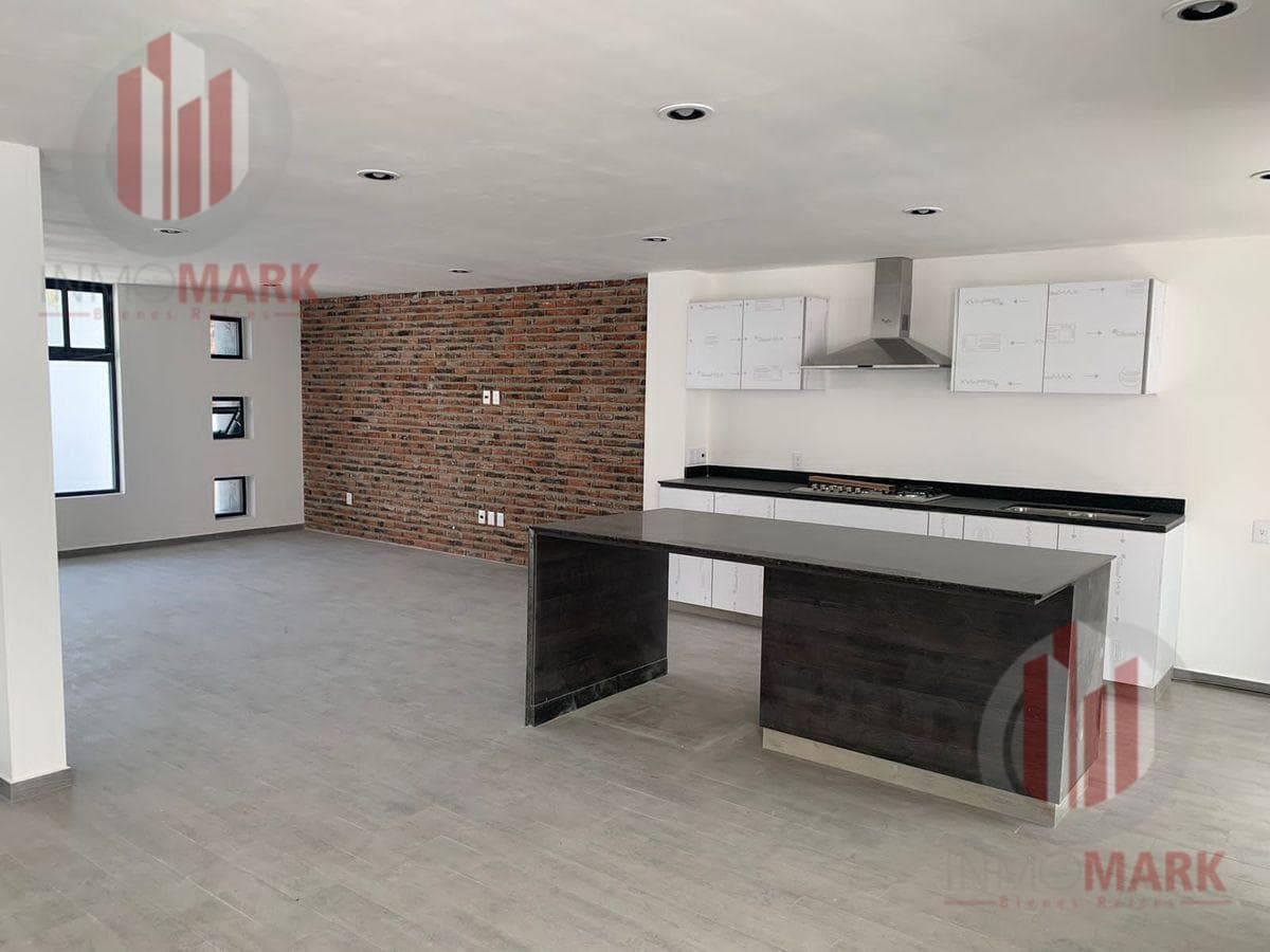 House for Sale in Lago Esmeralda, Altus