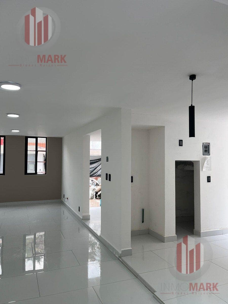 House for Sale in Lomas Verdes, 1st Section, Naucalpan