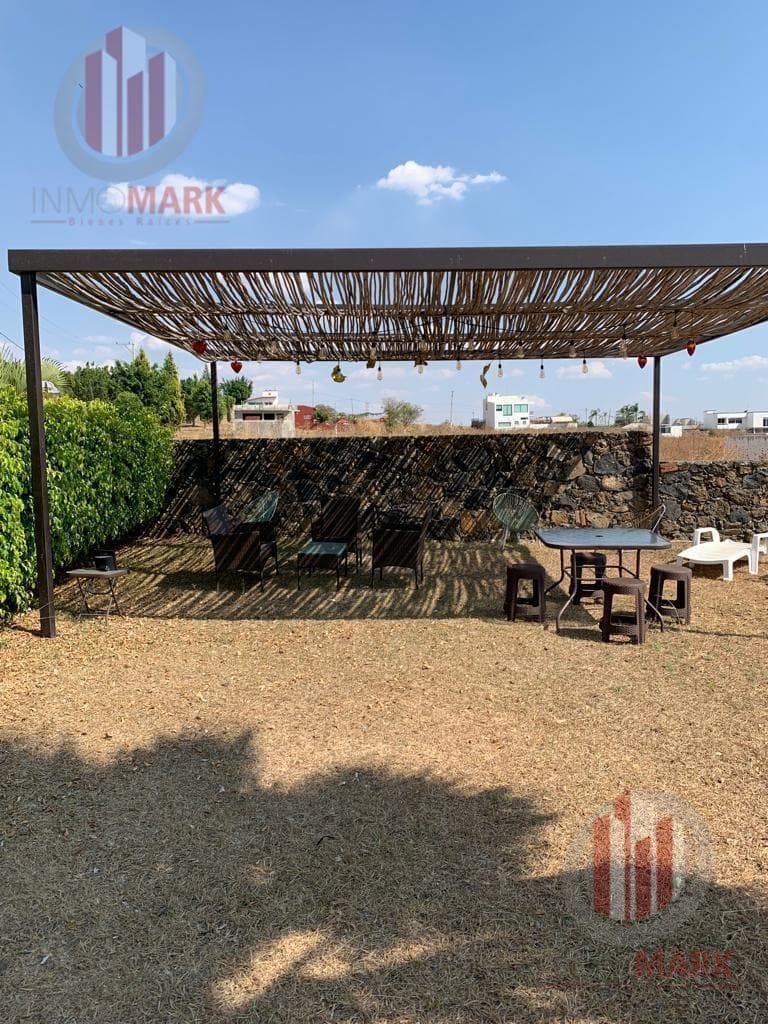 HOUSE FOR SALE WITH LAND IN TLAYACAPAN, MORELOS—A "Magical Town"