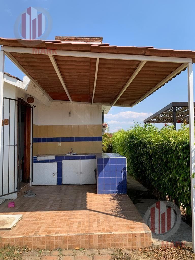 HOUSE FOR SALE WITH LAND IN TLAYACAPAN, MORELOS—A "Magical Town"