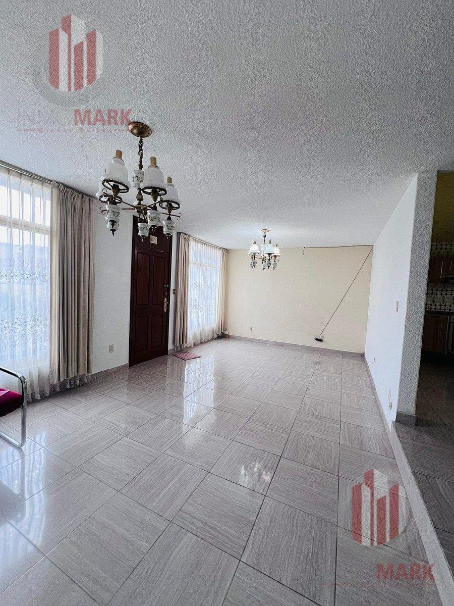 House for Sale in Cumbres de San Mateo, Naucalpan