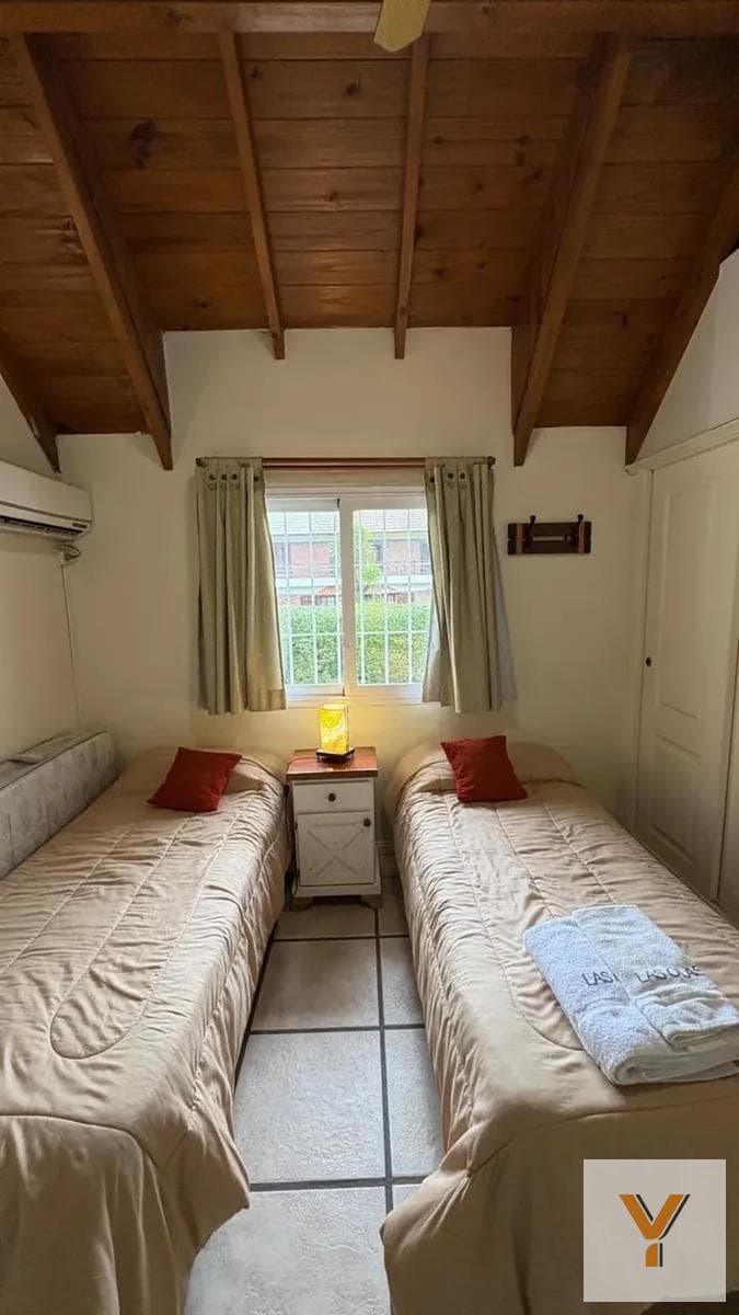 House for Rent - 2 Bedrooms, 2 Bathrooms - 140 m² - Pinamar