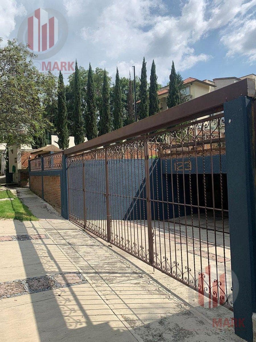 For Sale: Chiluca Golf Club Residence