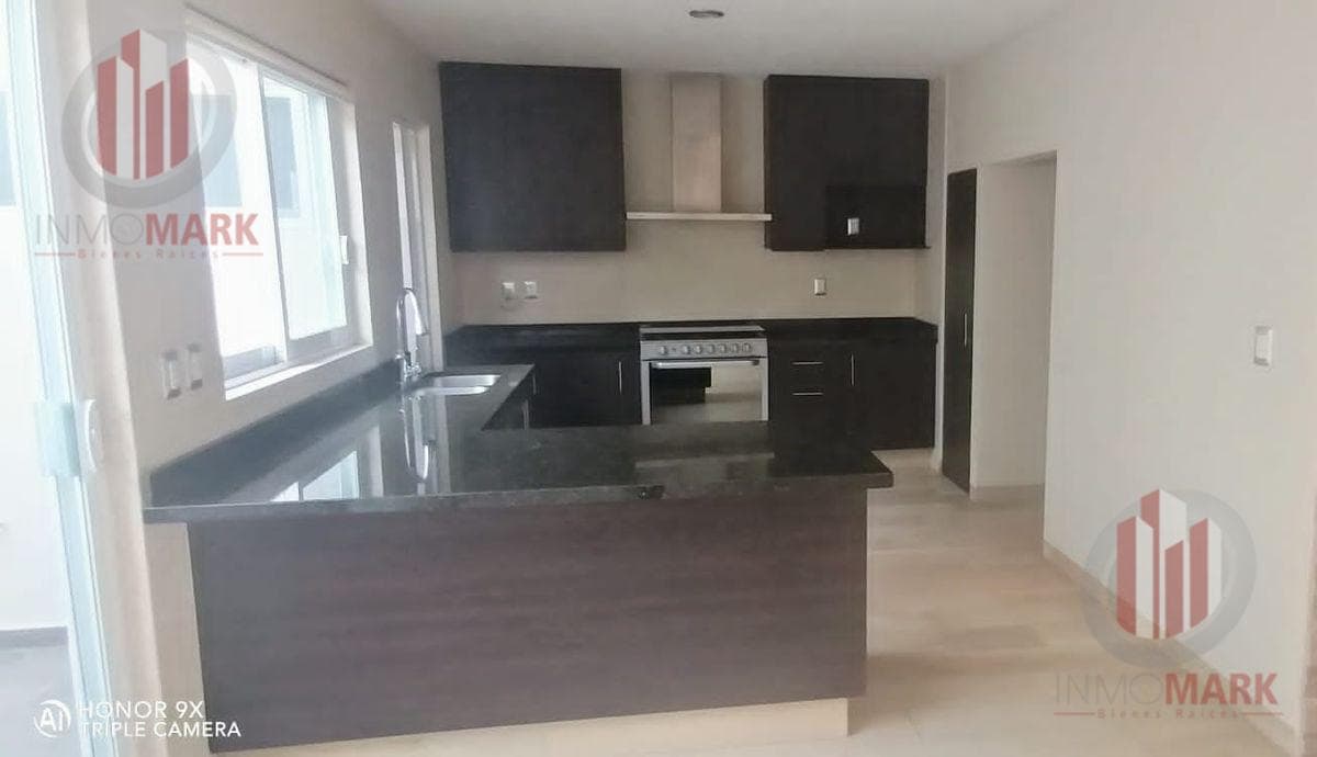 Pre-Owned House for Sale in El Refugio, Querétaro