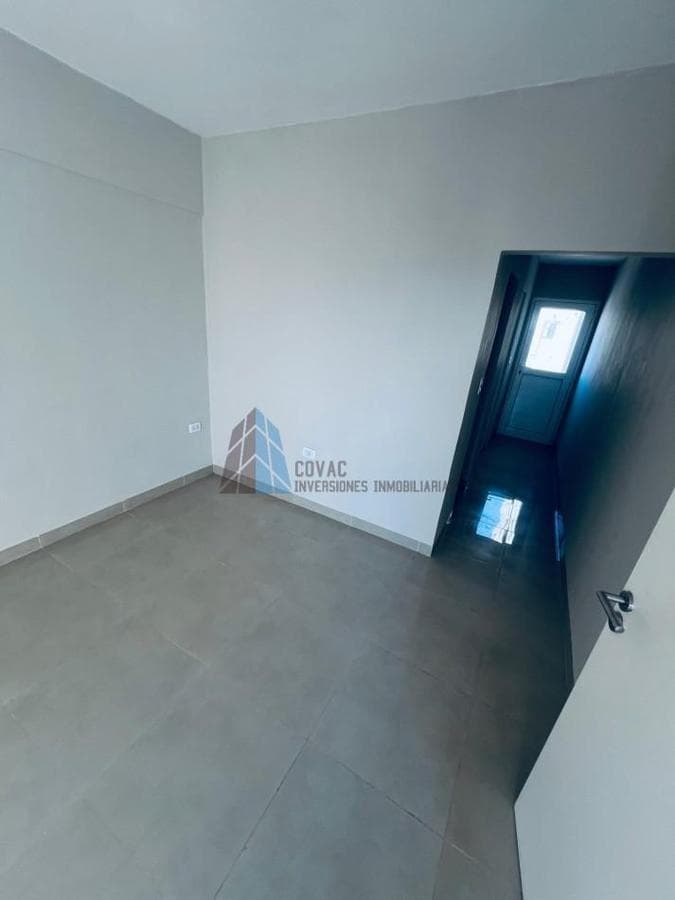 3-Bedroom Apartment | Cordoba 1083