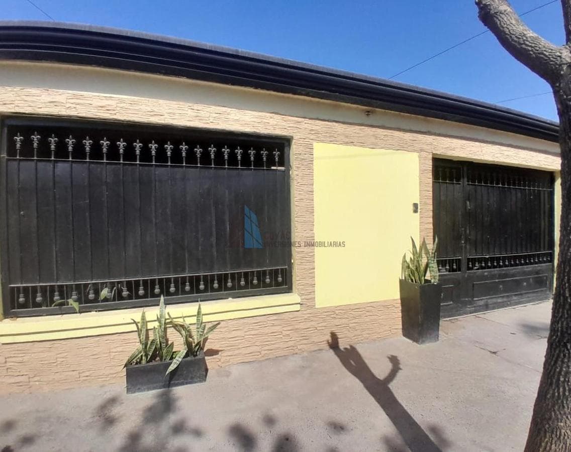 3-BEDROOM HOUSE - LOS CHAÑARITOS - 250-UNIT NEIGHBORHOOD