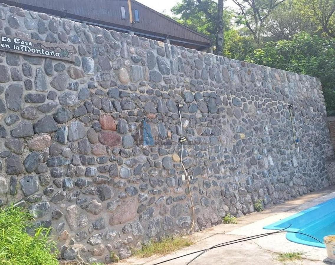 A MUST-SEE HOME IN EL CADILLAL