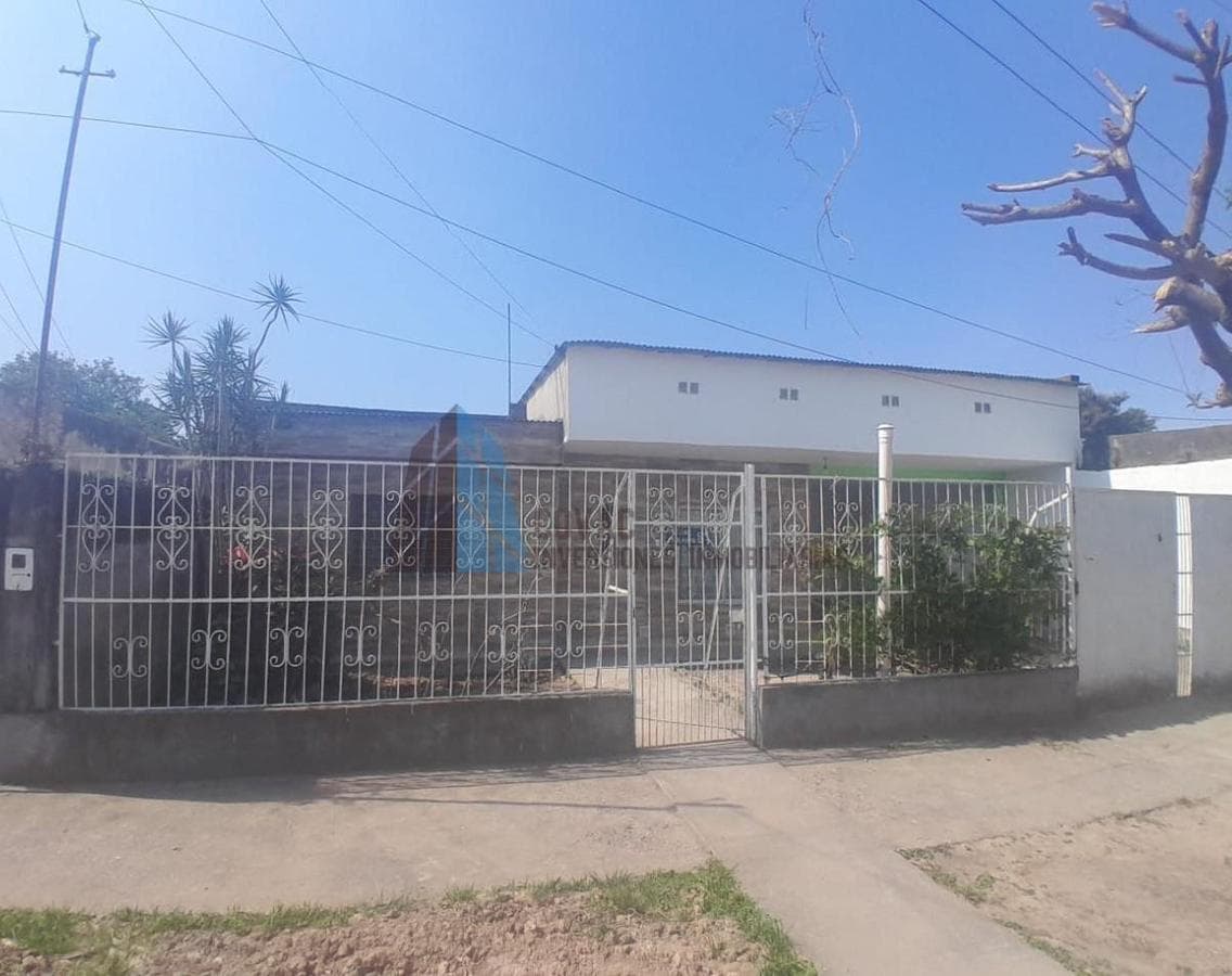 2-Bedroom House in the Parodi Neighborhood