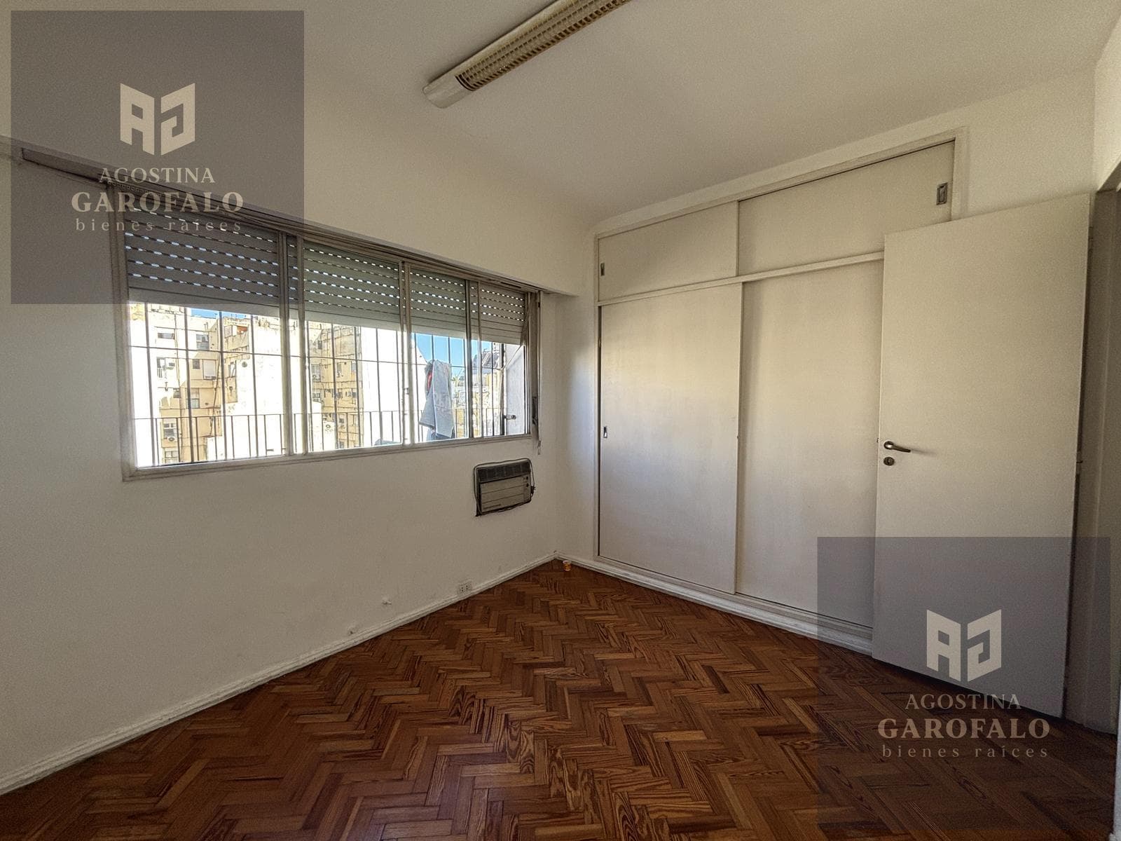 2-Room Apartment for Sale with a Front-Facing Balcony in Retiro
