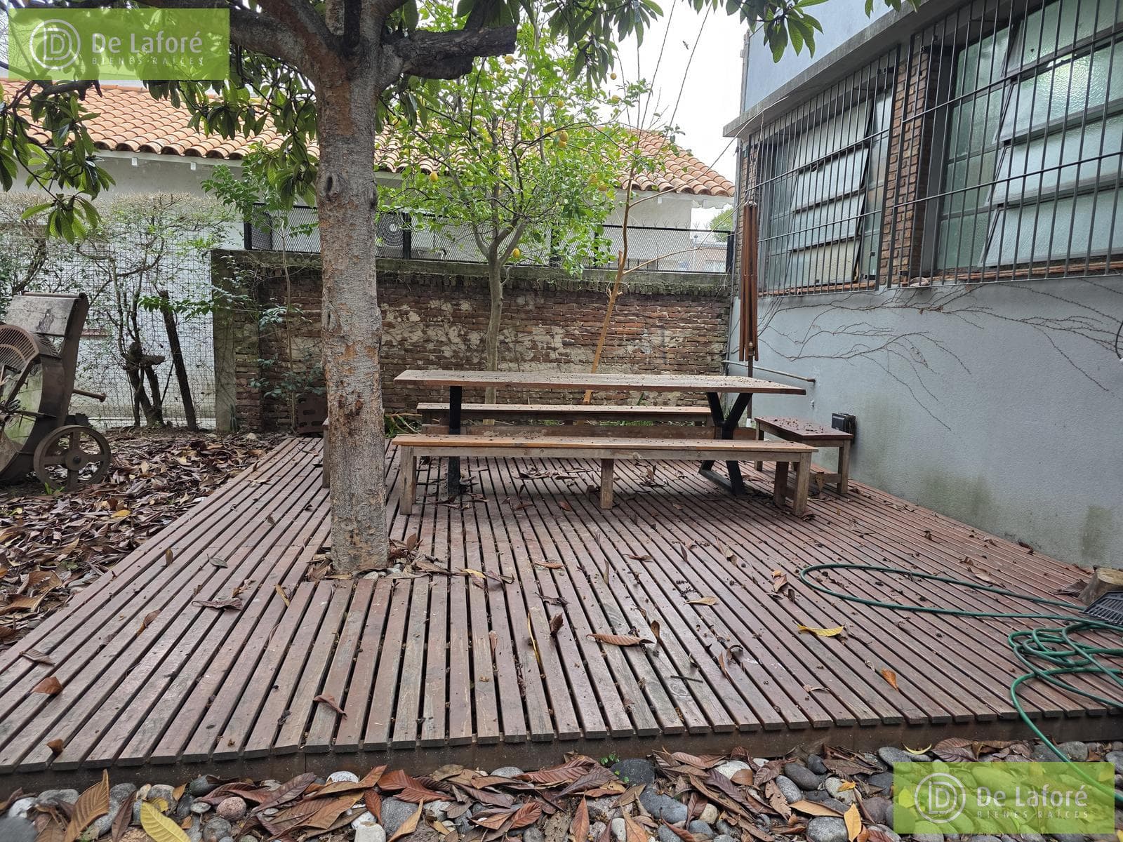FOR RENT - Warehouse with office, kitchen/dining area, and garden in Beccar, 256 m² of covered space, with parking spaces!