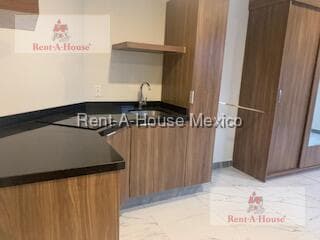 Apartment for Rent in San Pedro de los Pinos, Álvaro Obregón, JL 27-310.