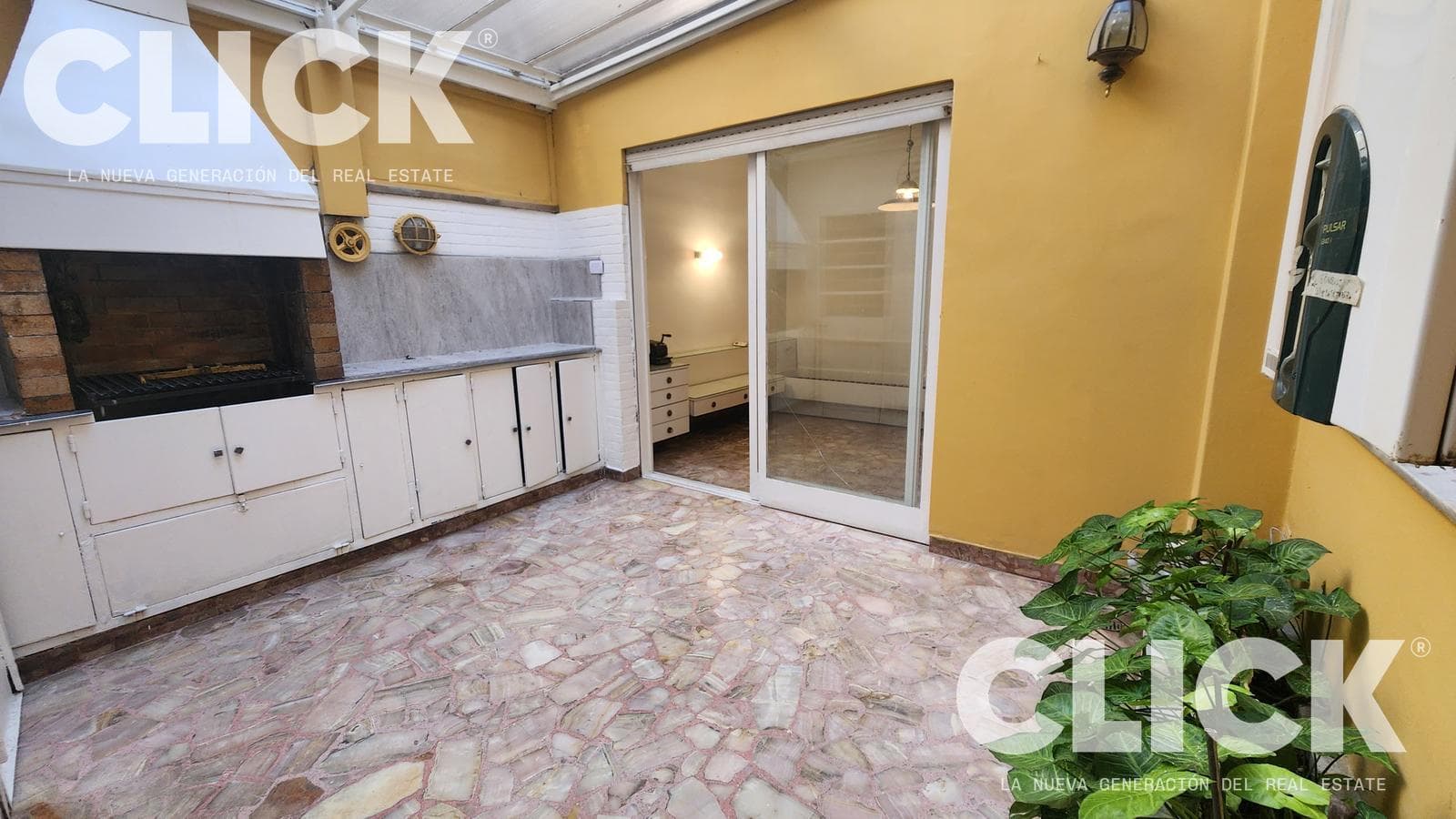 For Sale - 4-Room Penthouse with Grill - Mataderos