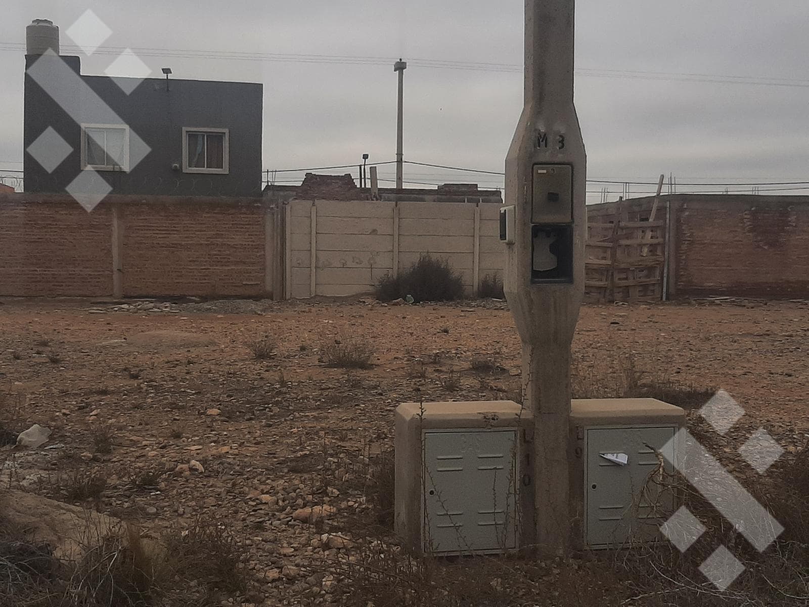 FOR SALE: COMMERCIAL LOT IN NQN INDUSTRIAL PARK, 200 M2